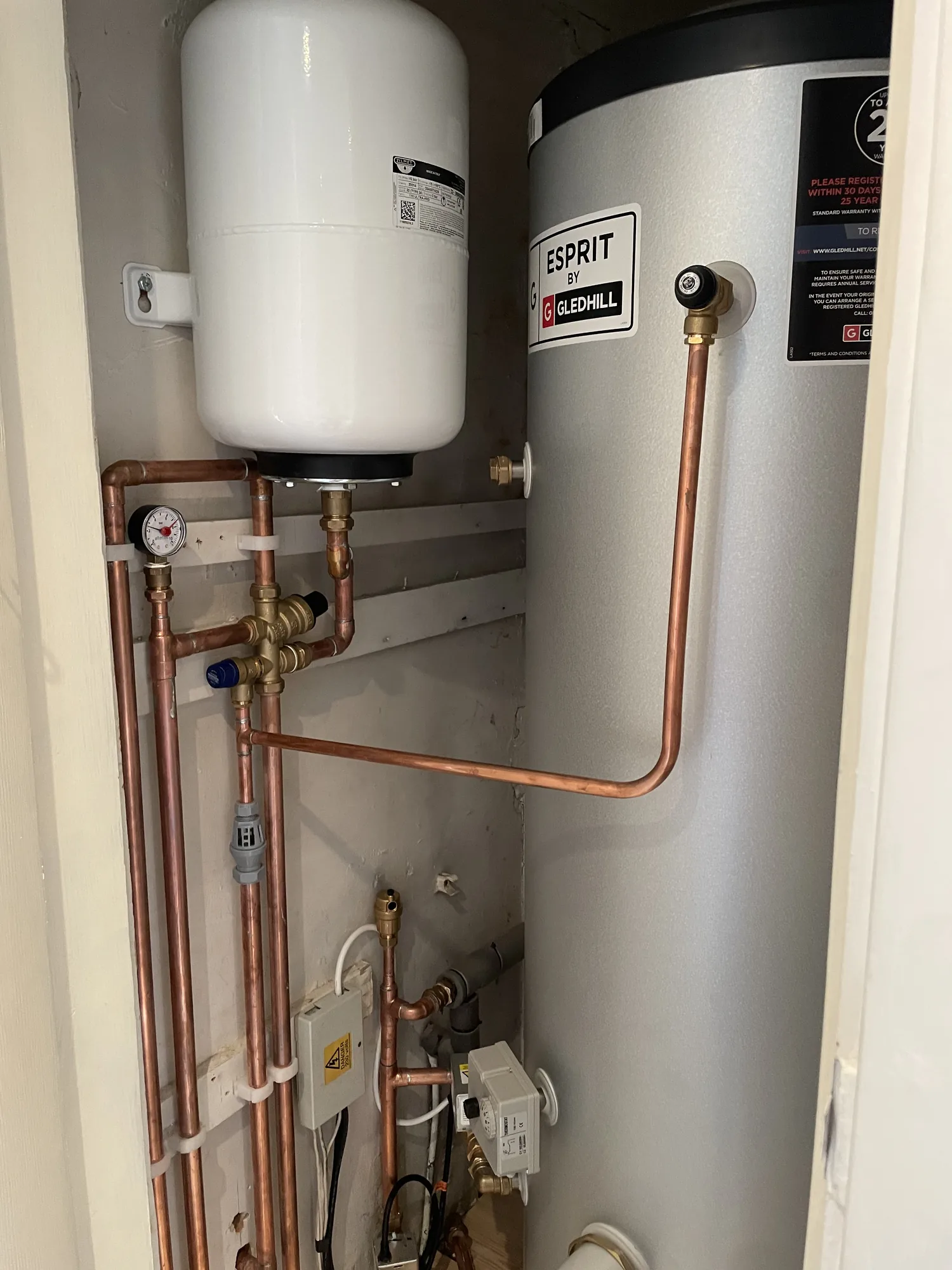 Boiler manifold and flow returns checked under pressure